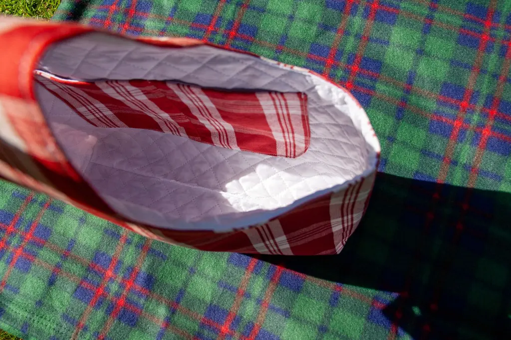 Wrist Plaid Rustikana Red L Inside.webp