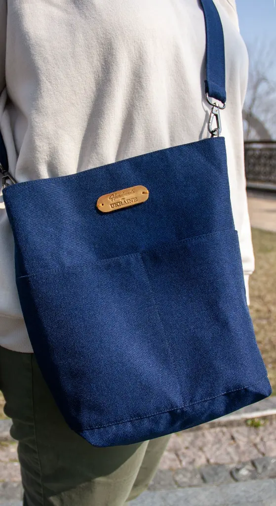 Front Crossbody Bag Afina Blue Croped Plus.webp